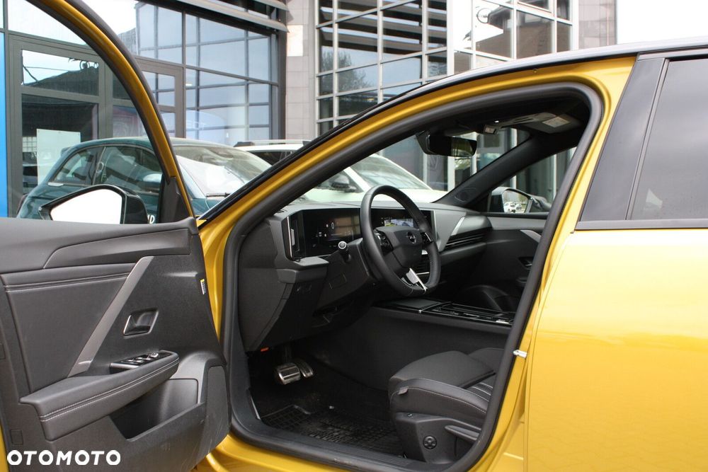 Opel Astra 1.2 T GS S&S - 10