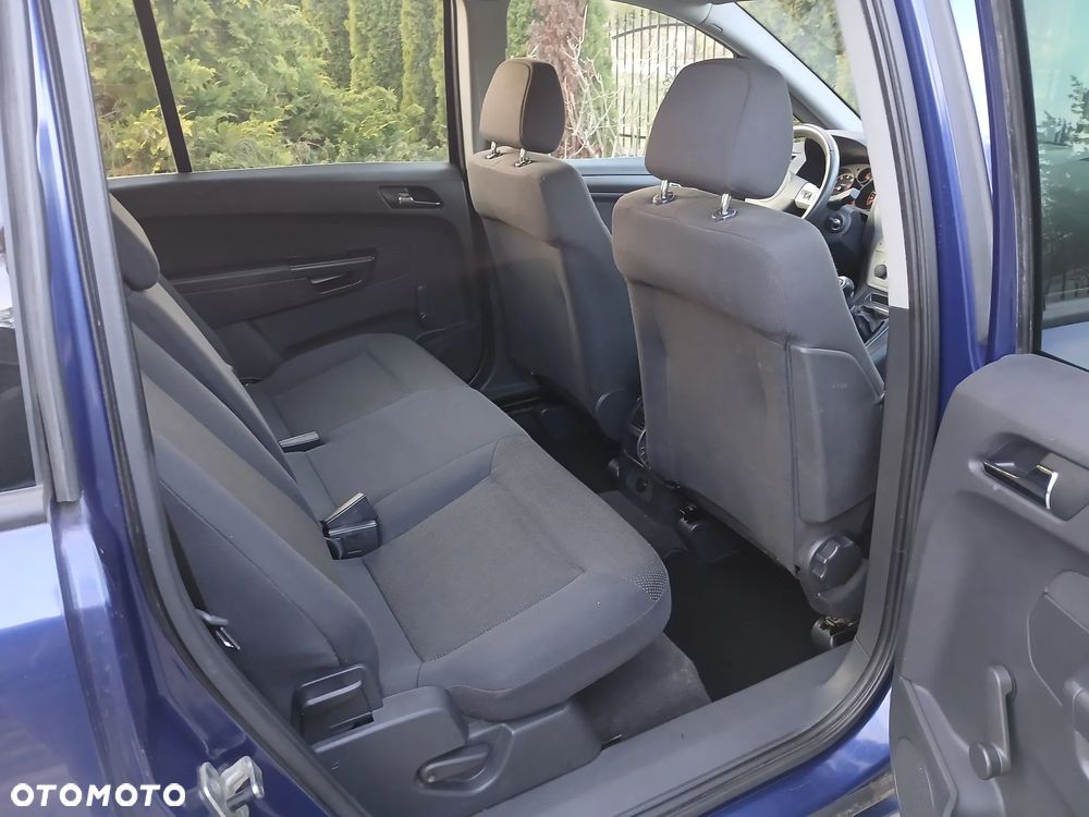Opel Zafira - 20
