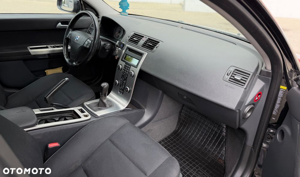 Volvo V50 2.0D Momentum - 19