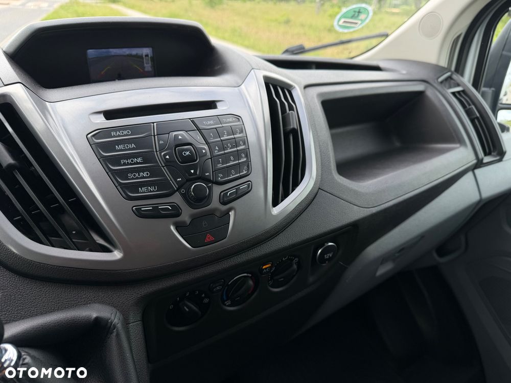Ford Transit - 12
