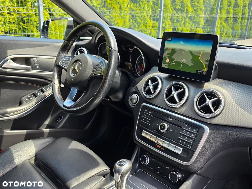 Mercedes-Benz CLA 200 - 7