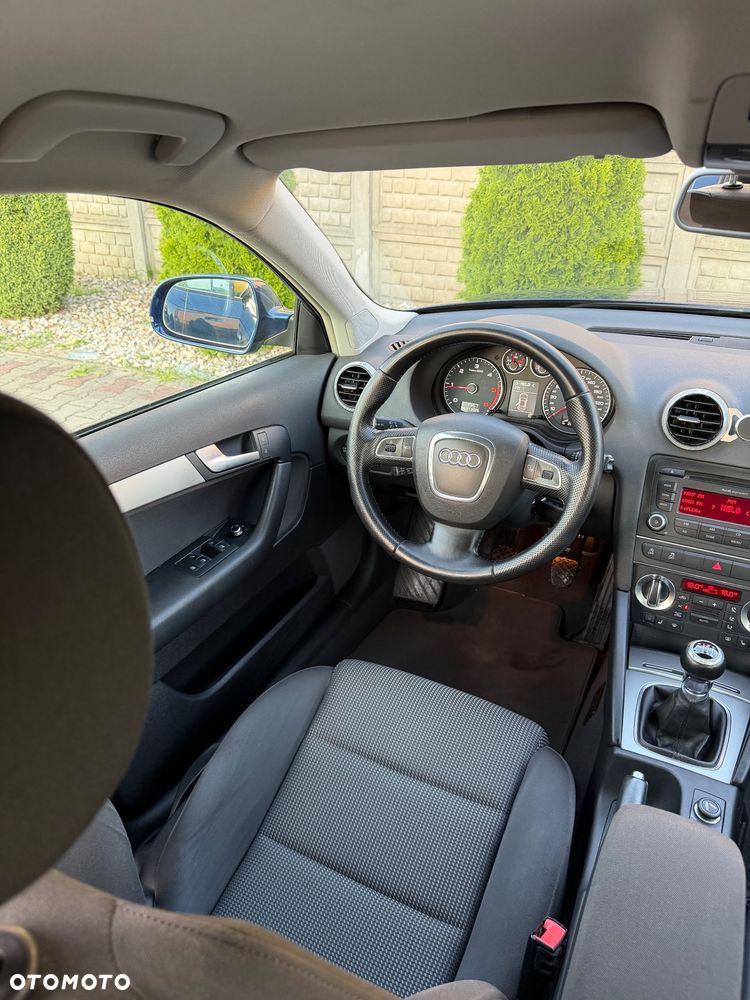 Audi A3 Sportback 2.0 TDI DPF Ambiente - 35