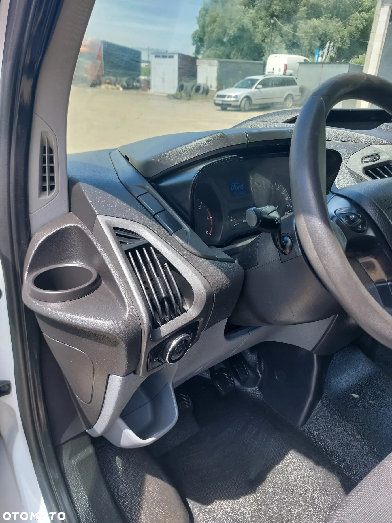 Ford Transit Custom - 14