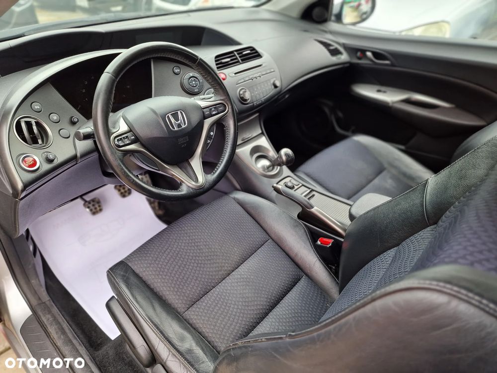Honda Civic 1.4 Comfort - 14