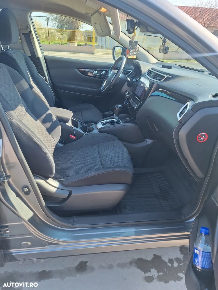 Nissan Qashqai 1.6 DCI Xtronic ACENTA - 9