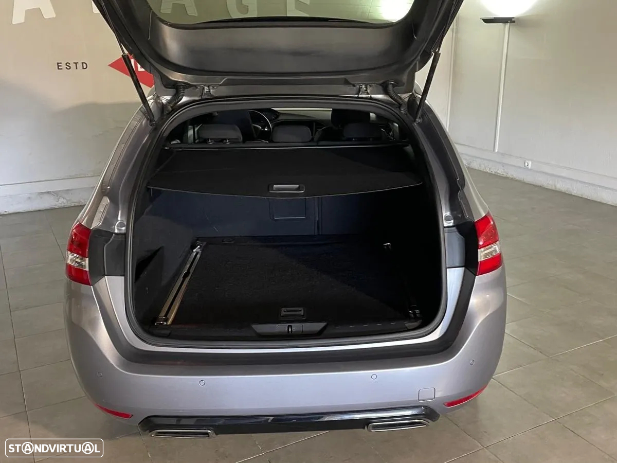 Peugeot 308 SW 1.6 BlueHDi GT Line EAT6 - 32