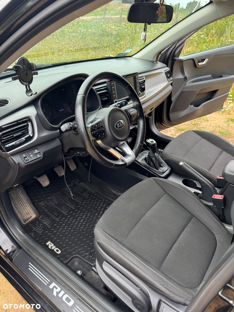 Kia Rio 1.4 L - 13