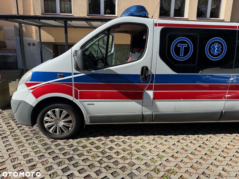 Opel VIVARO Karetka AMBULANS - 1