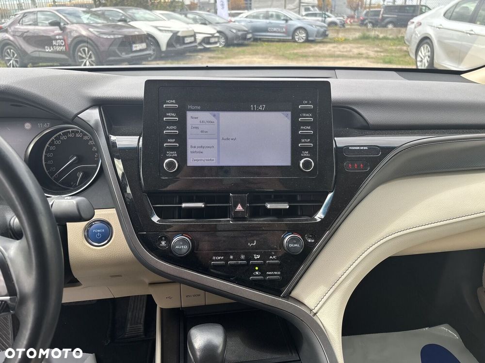 Toyota Camry 2.5 Hybrid Comfort CVT - 19