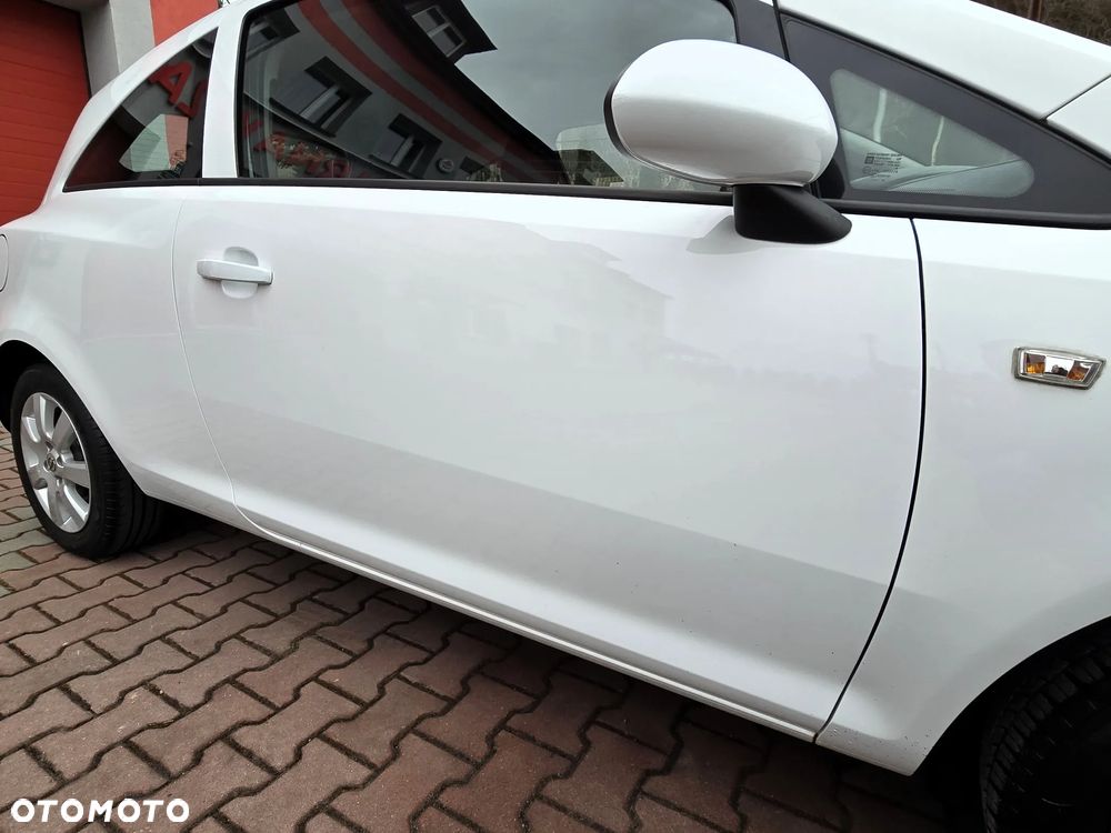 Opel Corsa 1.2 16V Innovation 110 Jahre - 16