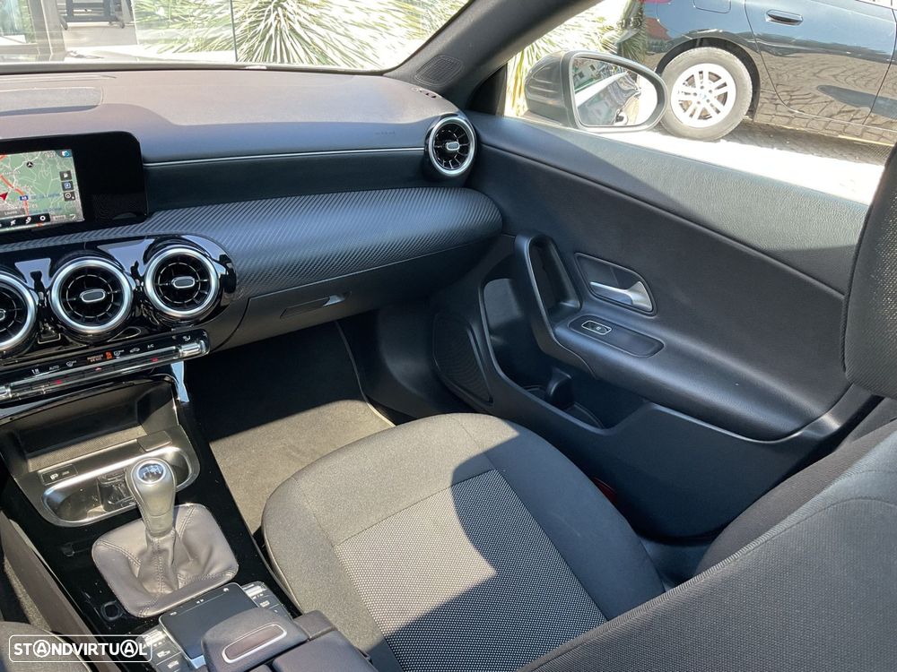 Mercedes-Benz CLA 180 d Shooting Brake Progressive Aut. - 33