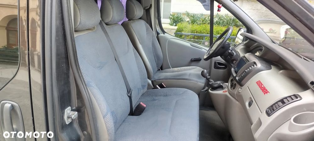 Renault Trafic - 13