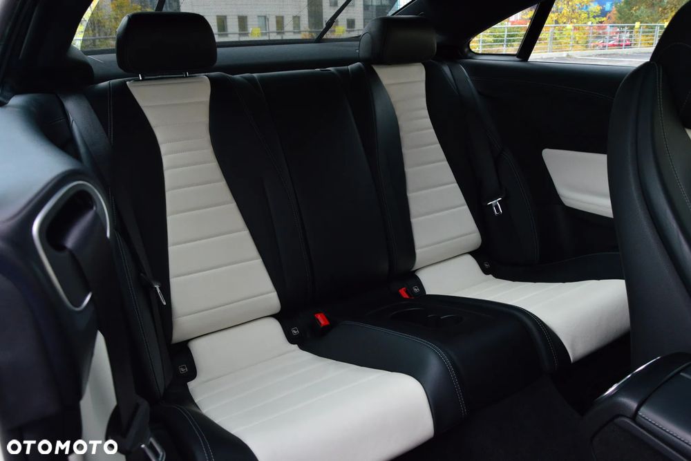 Mercedes-Benz Klasa E 220 d 9G-TRONIC - 20