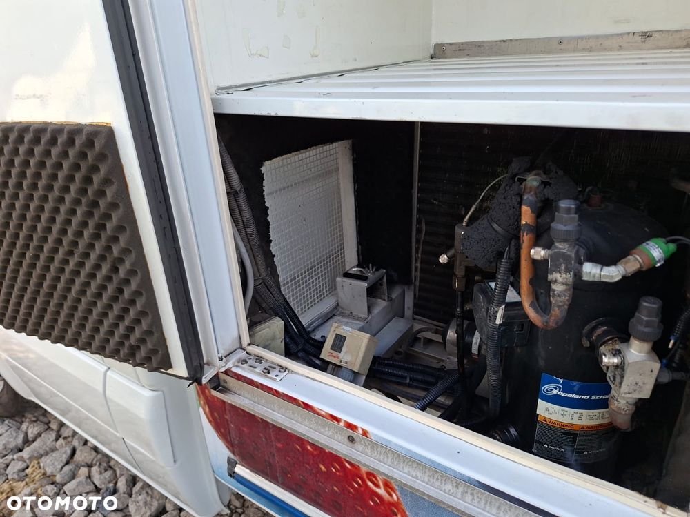 Mercedes-Benz Sprinter - 6