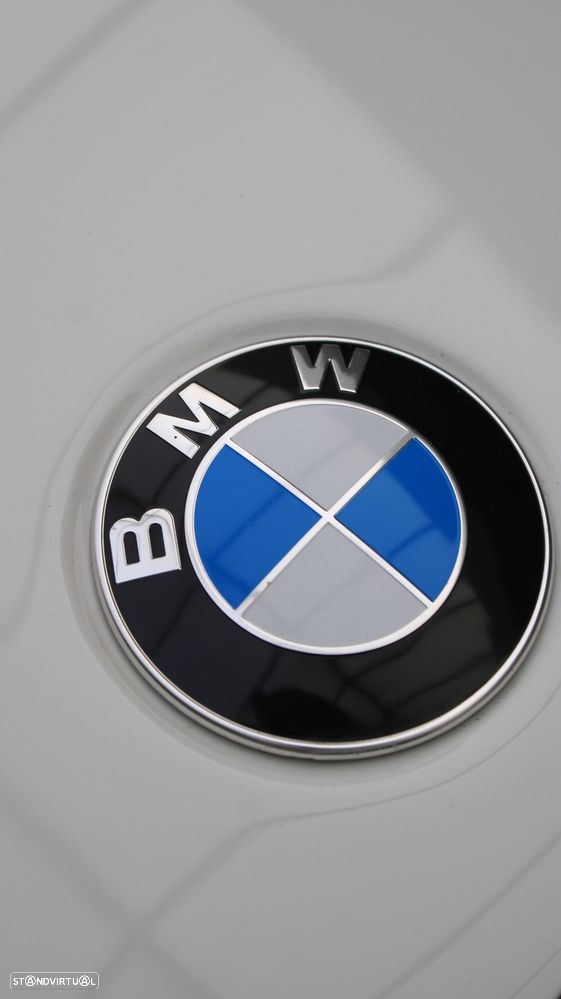 BMW X1 sDrive18d Sport Line - 46