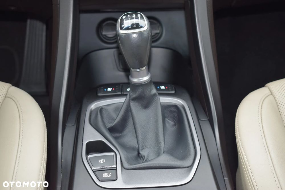 Hyundai Santa Fe 2.0 CRDi Executive 7os - 27