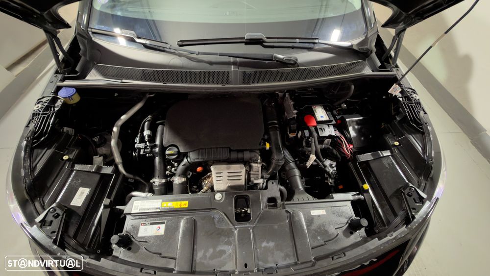 Peugeot 3008 PureTech 130 Stop & Start GPF Allure Business-Pack - 41