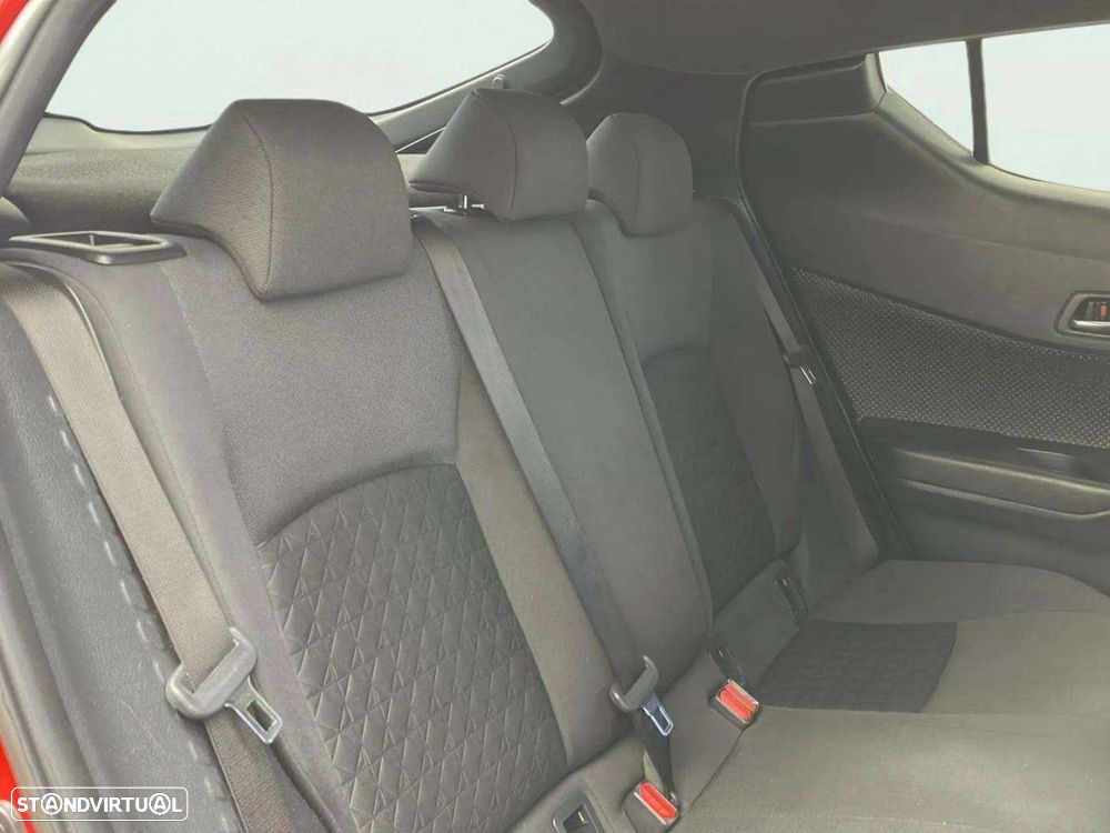 Toyota C-HR 1.8 HSD Exclusive+P.Luxury - 15