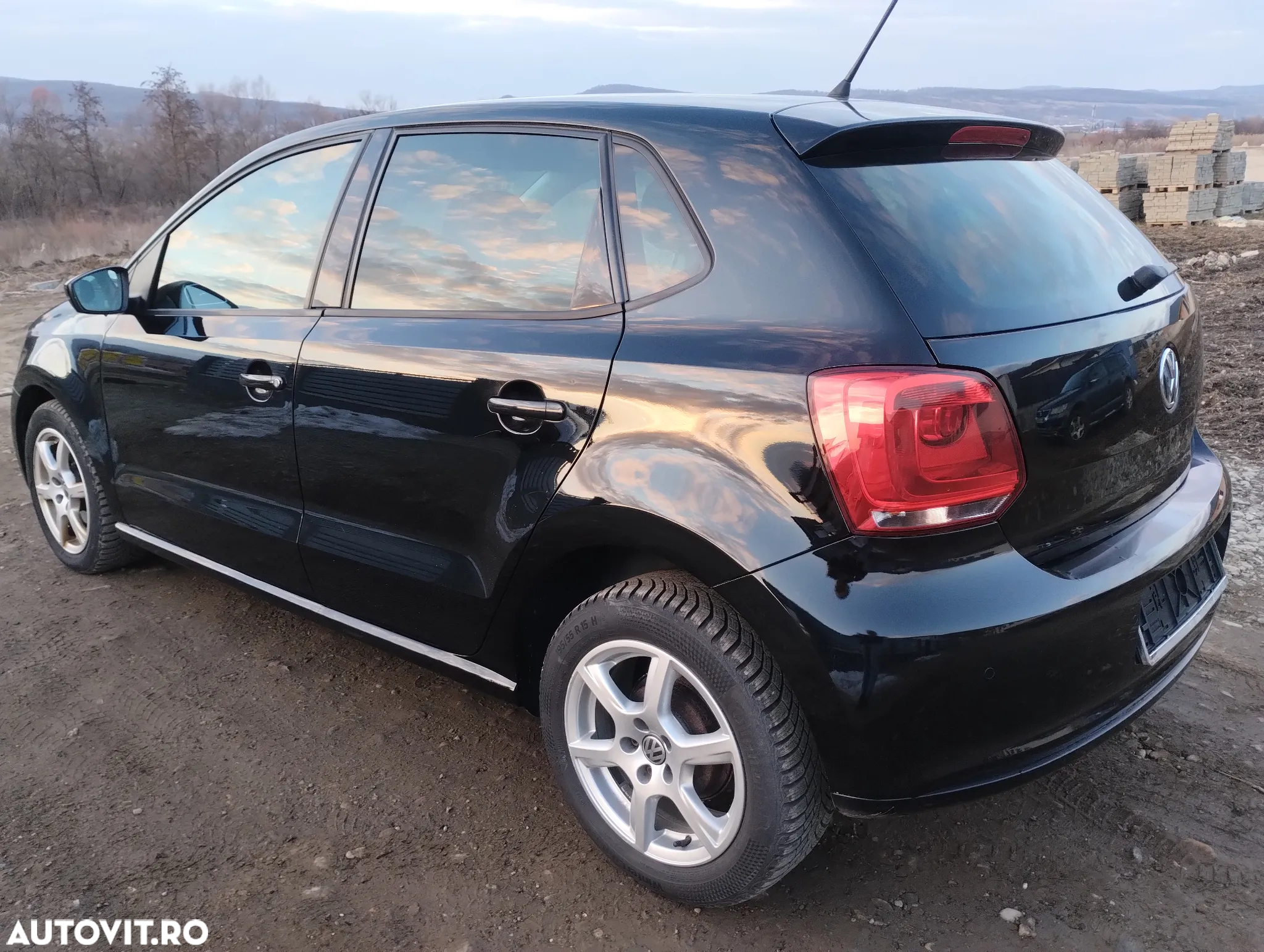 Volkswagen Polo 1.6 TDI CR DPF Highline - 4