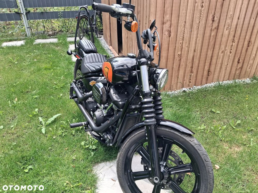 Harley-Davidson Dyna Street Bob - 3