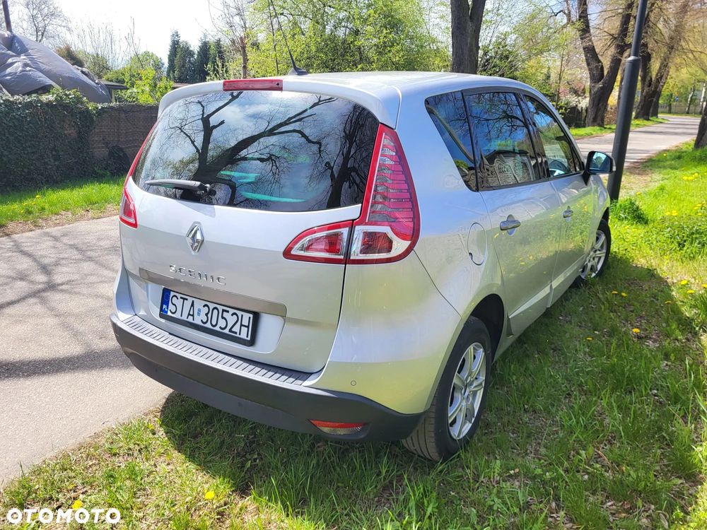 Renault Scenic 1.6 16V 110 TomTom Edition - 16