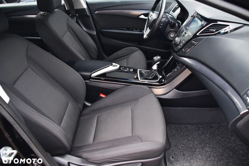 Hyundai i40 i40cw 1.7 CRDi Fifa World Cup Edition - 13