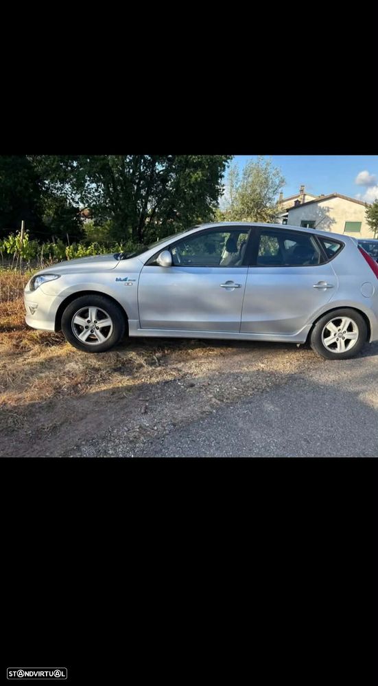 Hyundai i30 1.6 CRDI Blue Comfort - 3