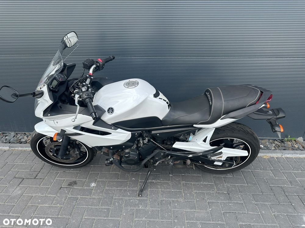 Yamaha XJ - 2