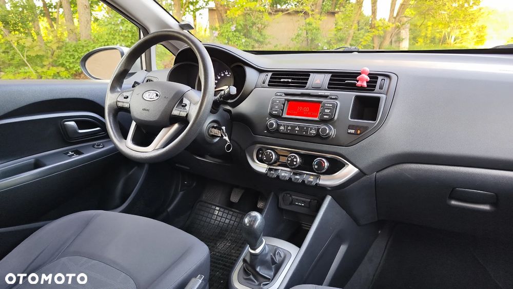 Kia Rio 1.4 Edition 7 - 26