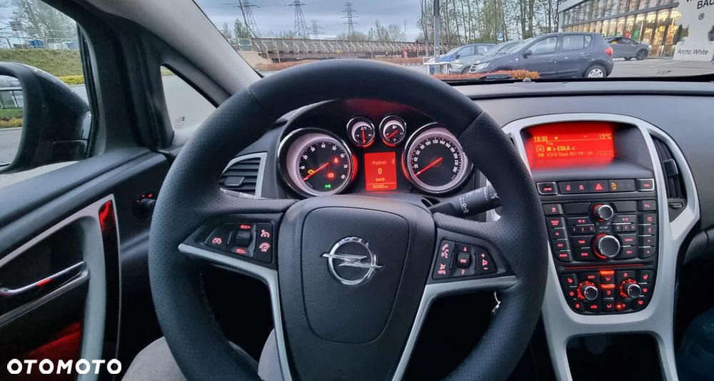 Opel Astra 1.6 T Sport - 12