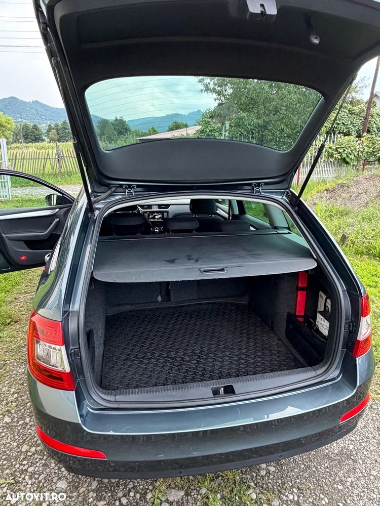 Skoda Octavia 2.0 TDI DSG 4X4 Style - 17