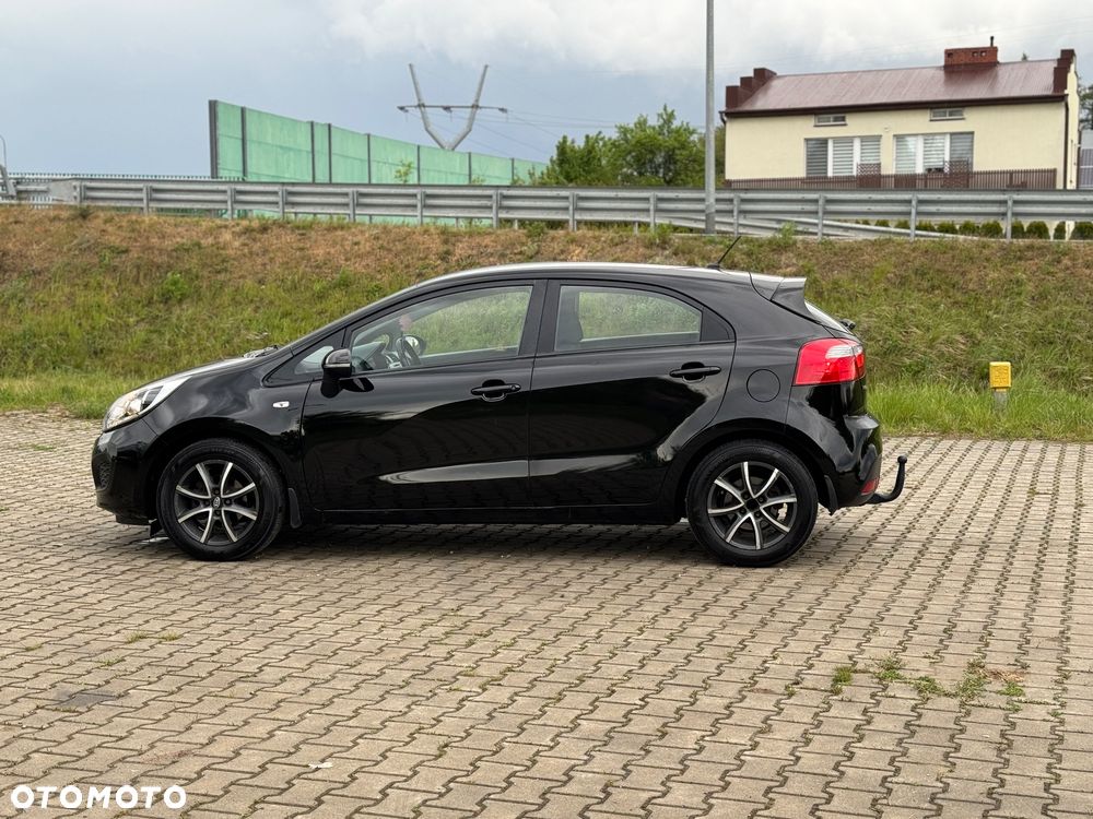 Kia Rio - 9