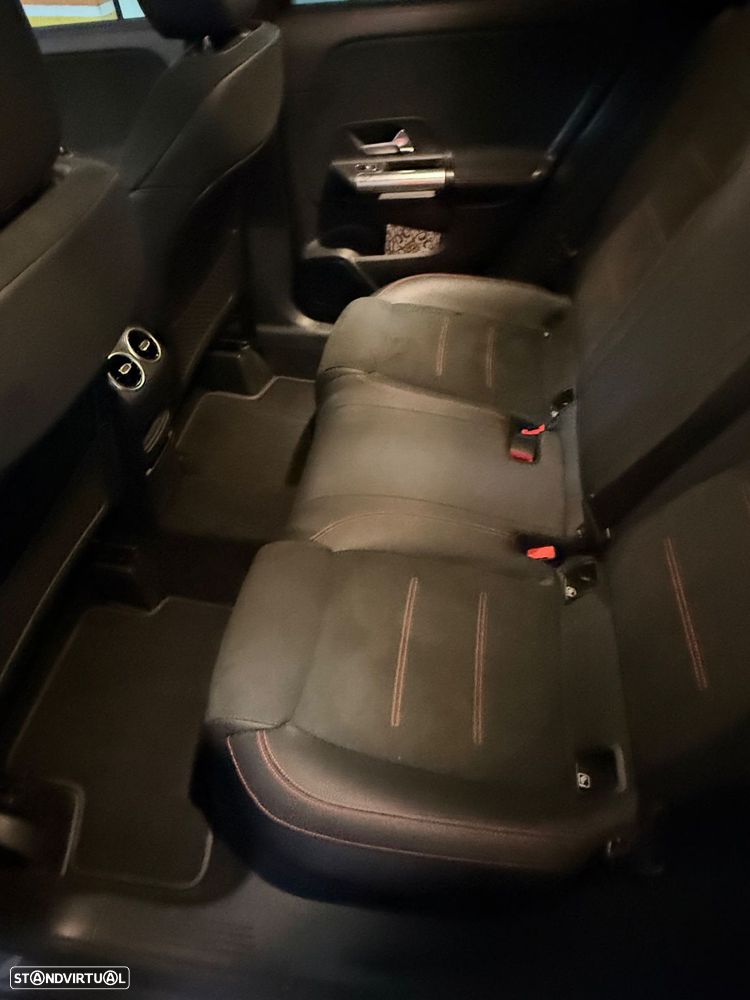 Mercedes-Benz GLA 180 d AMG Line - 5