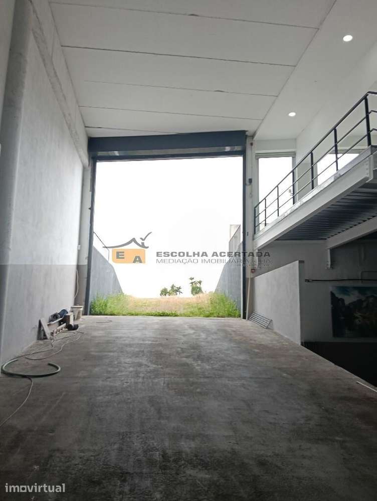 Armazém industrial S. Tirso - Grande imagem: 2/6