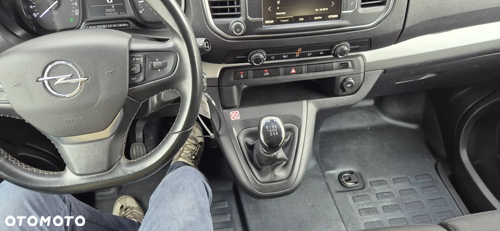 Opel Vivaro - 16