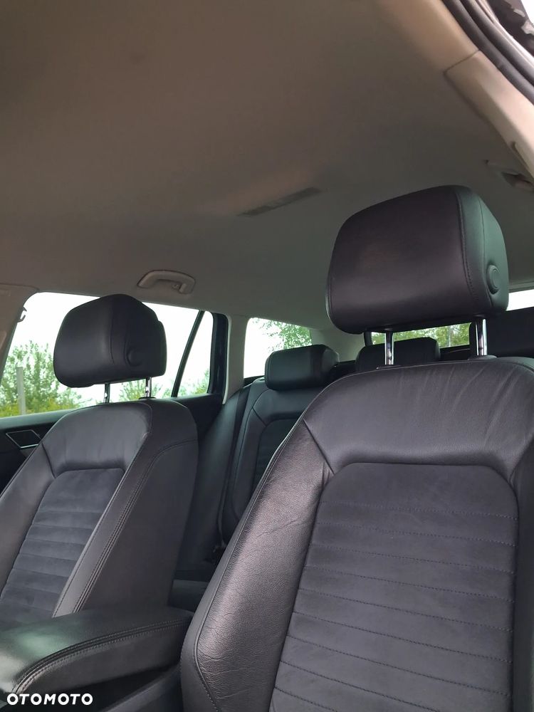 Volkswagen Passat 1.6 TDI SCR DSG Business - 19