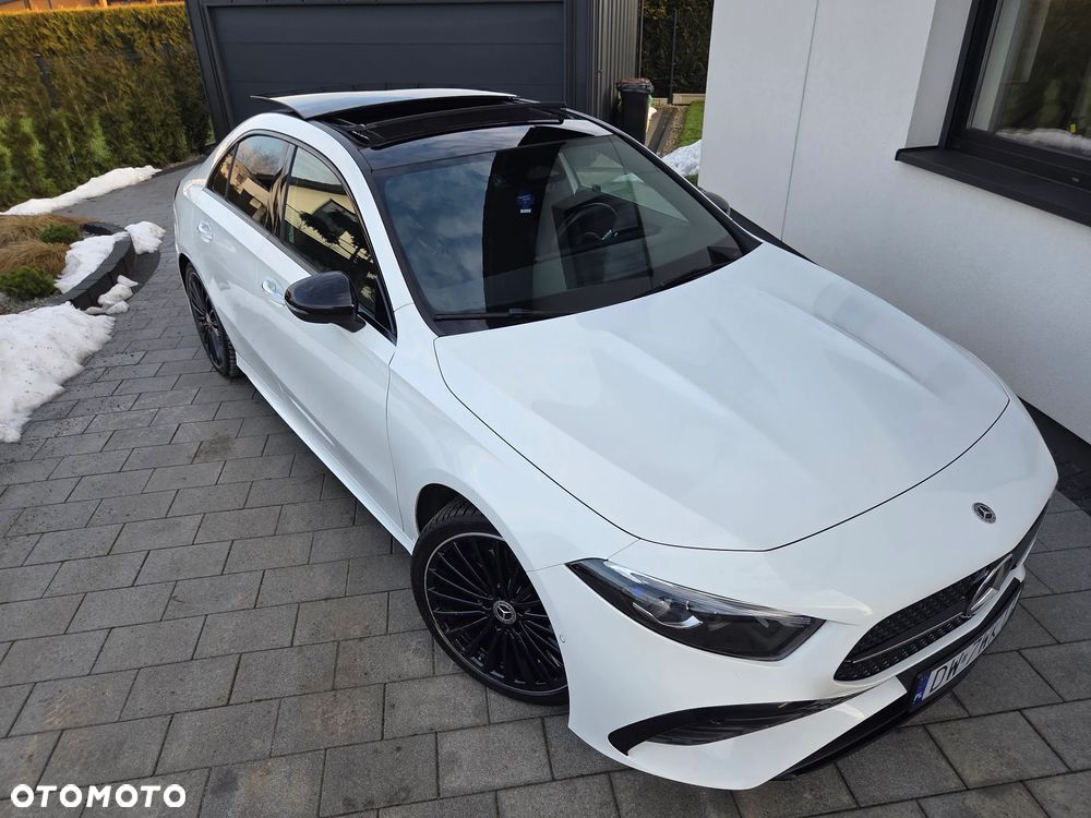 Mercedes-Benz Klasa A 220 4-Matic AMG Line 7G-DCT - 13