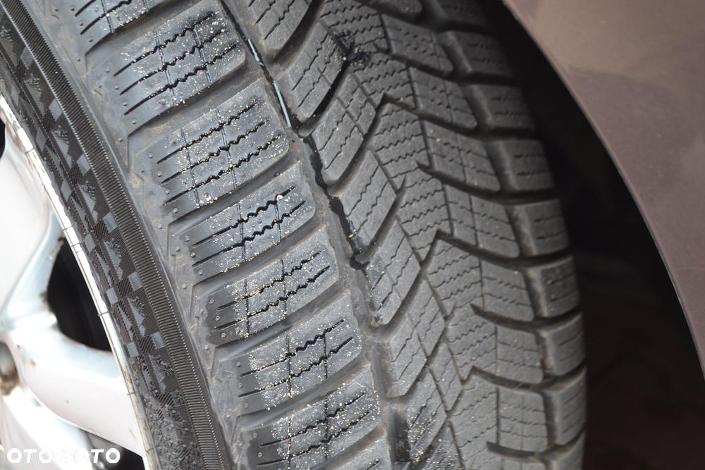 Renault Scenic 1.5 dCi Privilege - 6