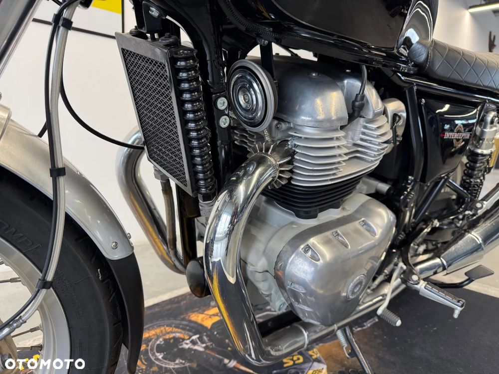 Royal Enfield Interceptor - 19