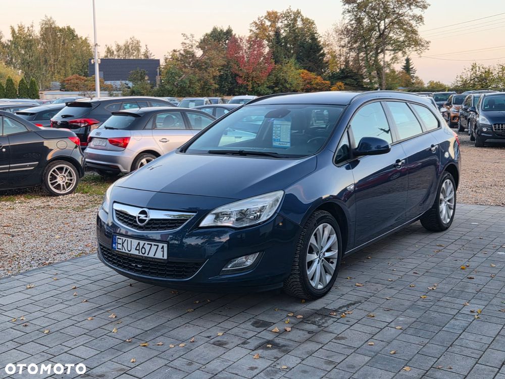 Opel Astra 2012 photo 5