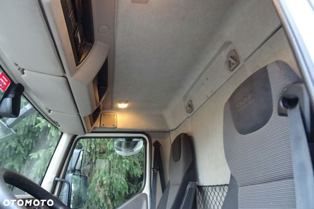 DAF LF 220 Euro 6 kontener 18p winda sprowadzony książka - 36