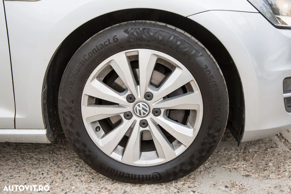 Volkswagen Golf 1.0 TSI BlueMotion Comfortline - 13