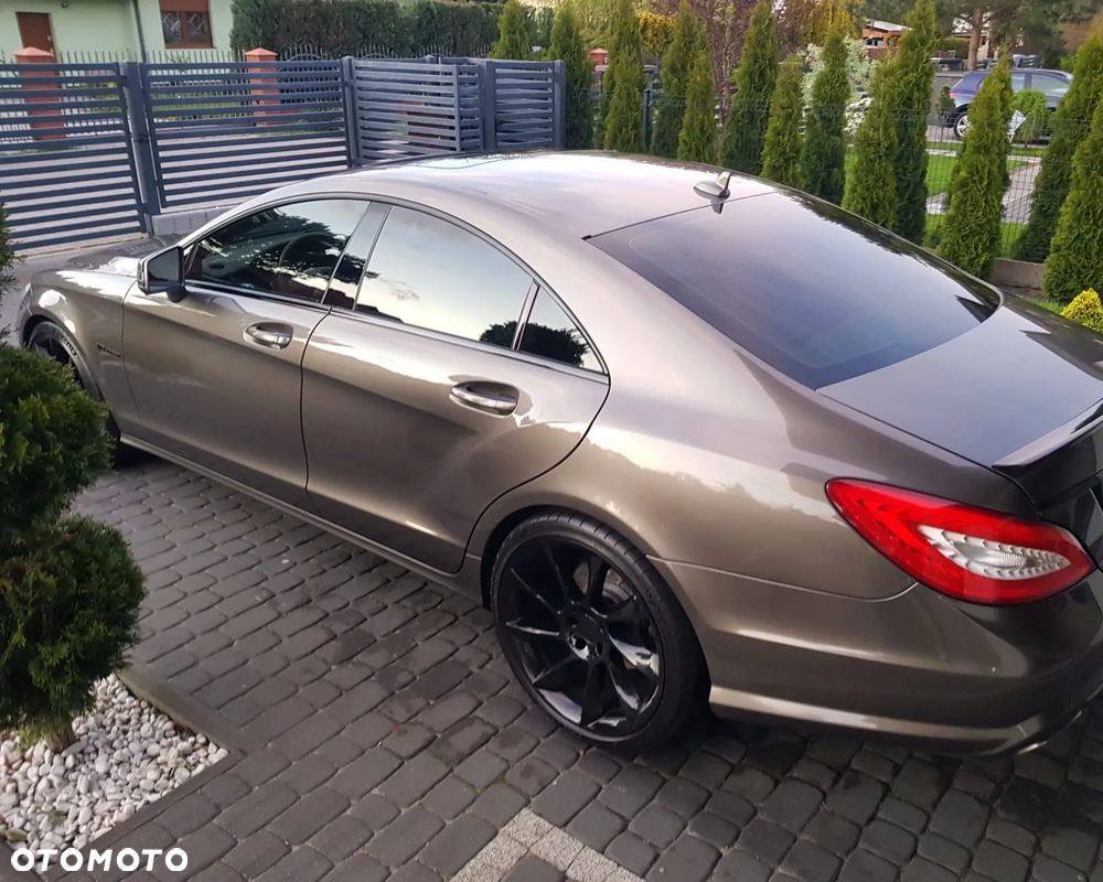 Mercedes-Benz CLS 500 BlueEFFICIENCY - 32