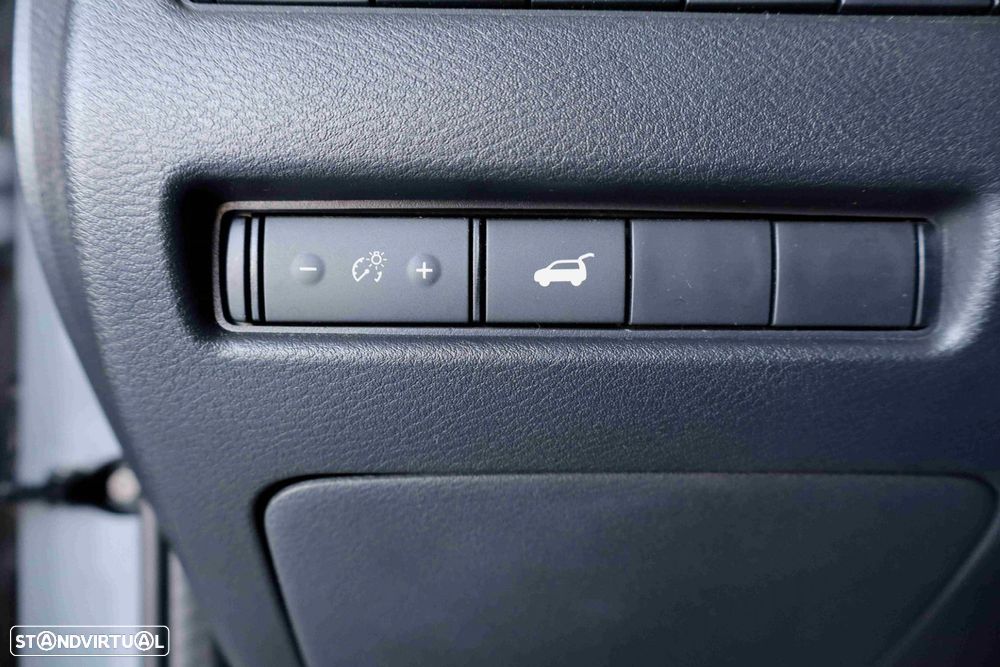 Nissan Qashqai 1.3 DIG-T Tekna + Xtronic - 36