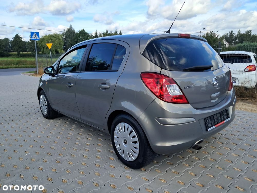 Opel Corsa 1.4 16V 150 Jahre - 5