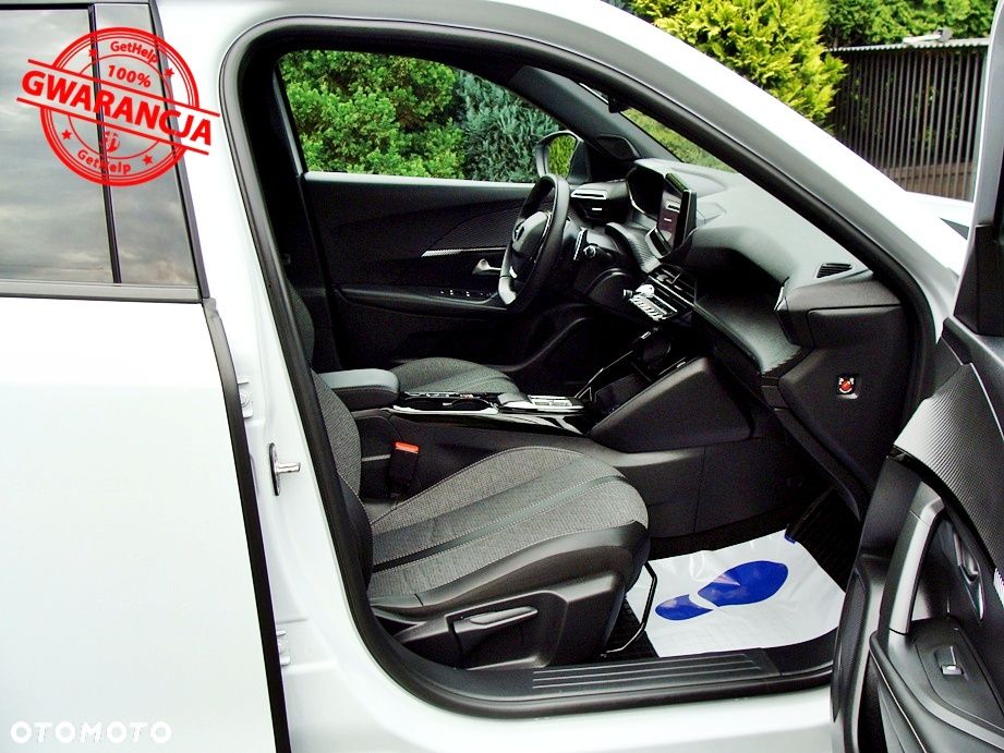 Peugeot 2008 PureTech 130 Allure S&S EAT8 - 13