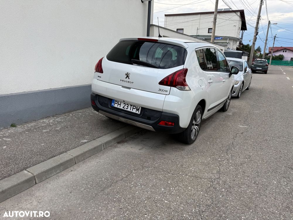 Peugeot 3008 1.2 PureTech Turbo S&S Access - 11
