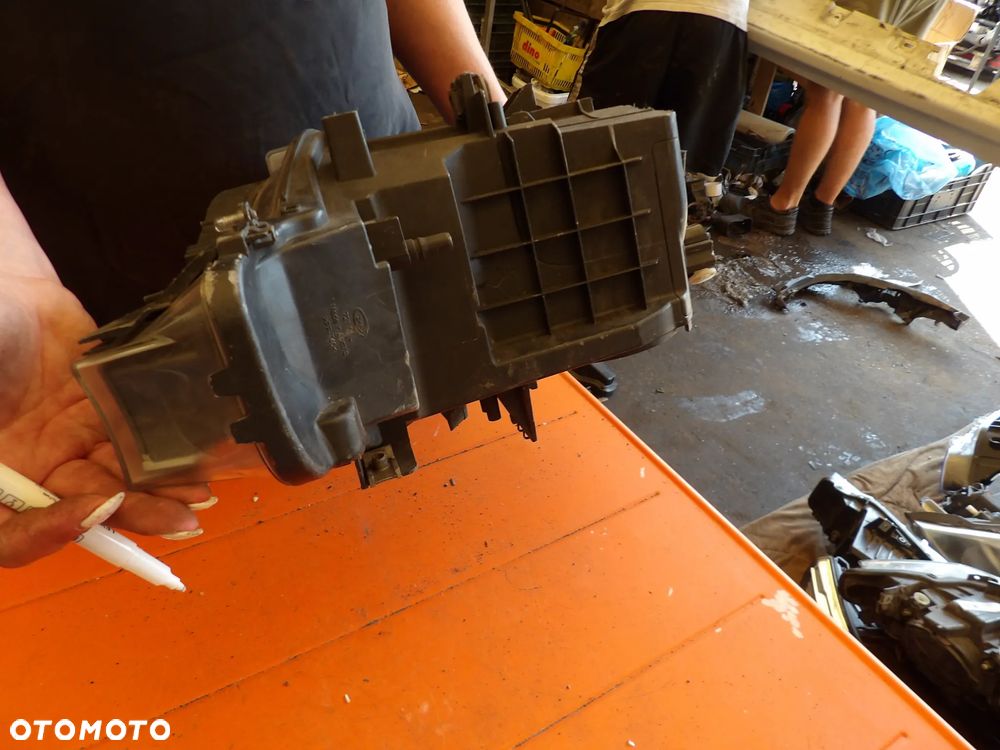 BMW - F30 - H7 - SŁABE SZKŁO - LEWA LAMPA PRZEDNIA - UK - 7259539 - 7
