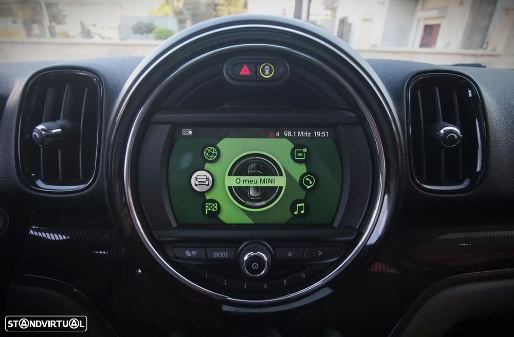 MINI Countryman Cooper SE ALL4 Auto - 18