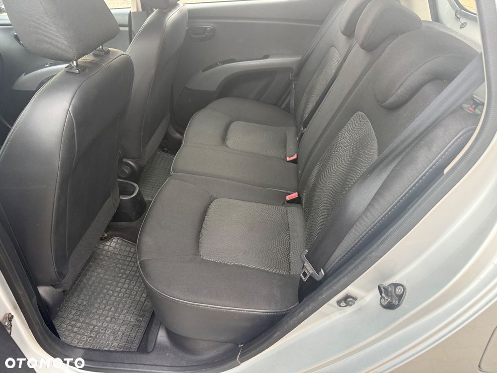 Hyundai i10 1.1 Comfort - 8
